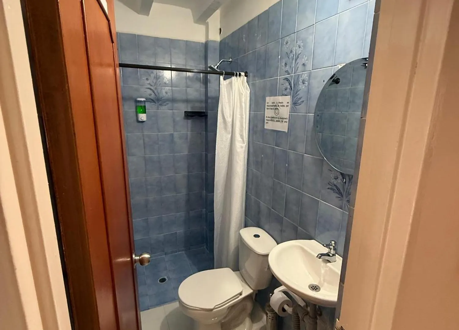 Road Living Home Медельин Гостевой дом