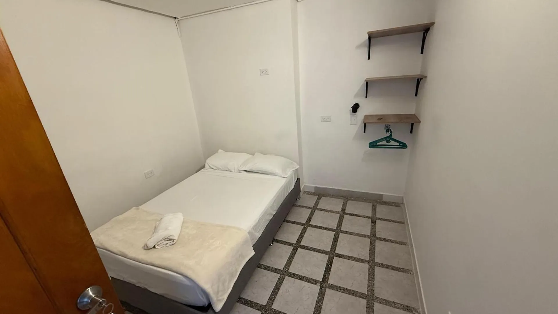Guest house Road Living Home Medellin