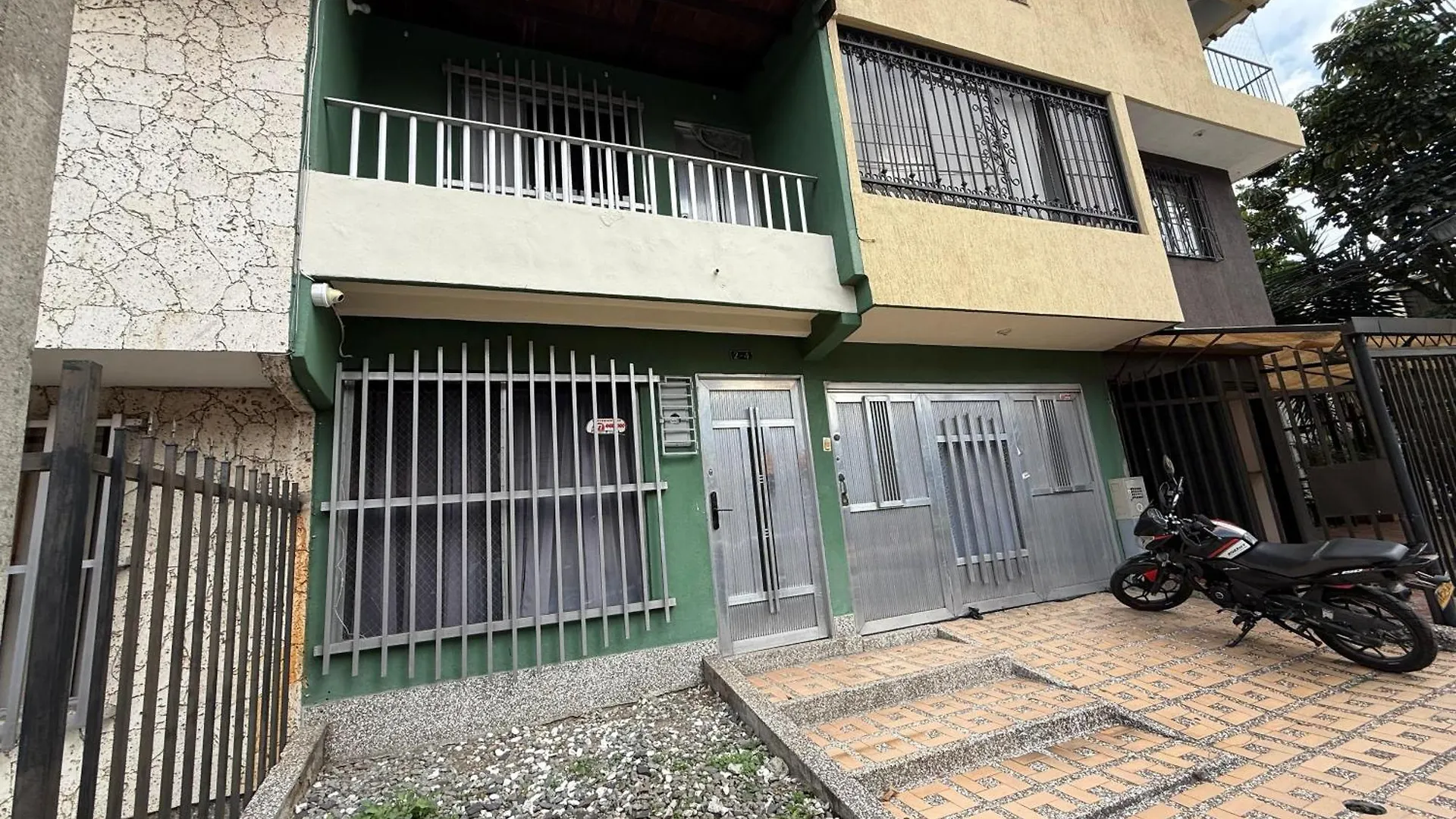 Road Living Home Medellin Colombia
